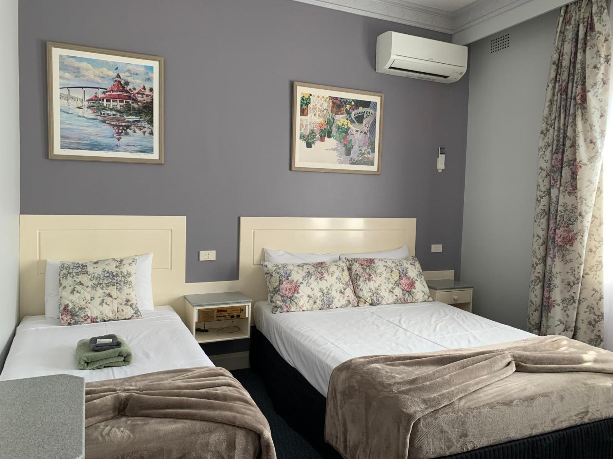 Moruya Monarch Hotel Экстерьер фото