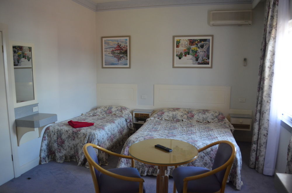 Moruya Monarch Hotel Экстерьер фото