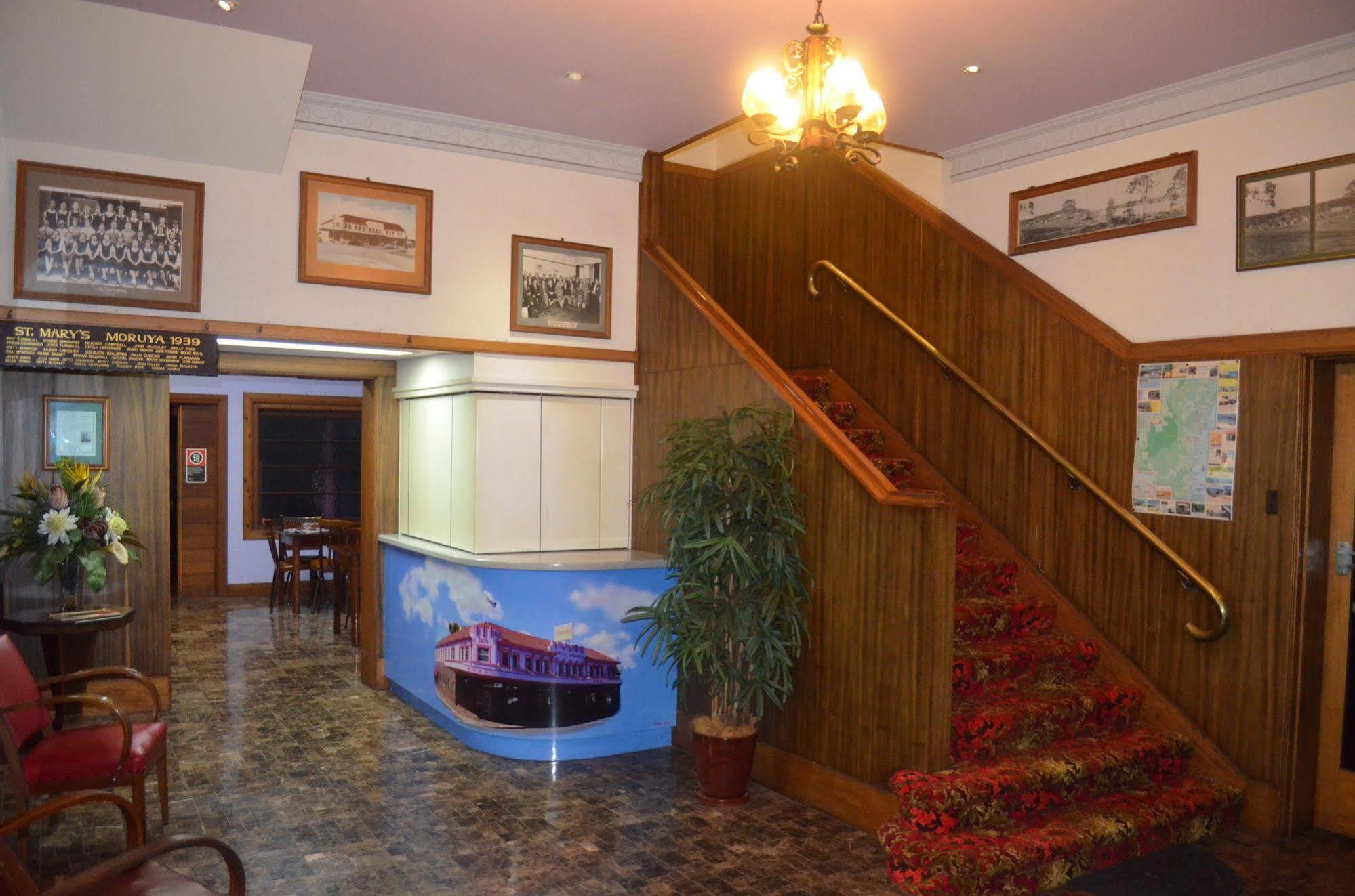 Moruya Monarch Hotel Экстерьер фото